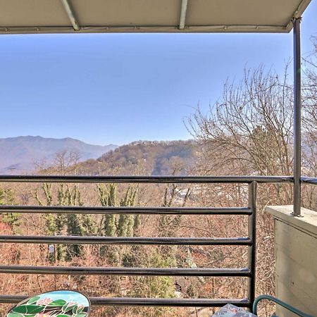 Unique Smokies Ski Shack With Mountain-Top View Gatlinburg Exterior photo