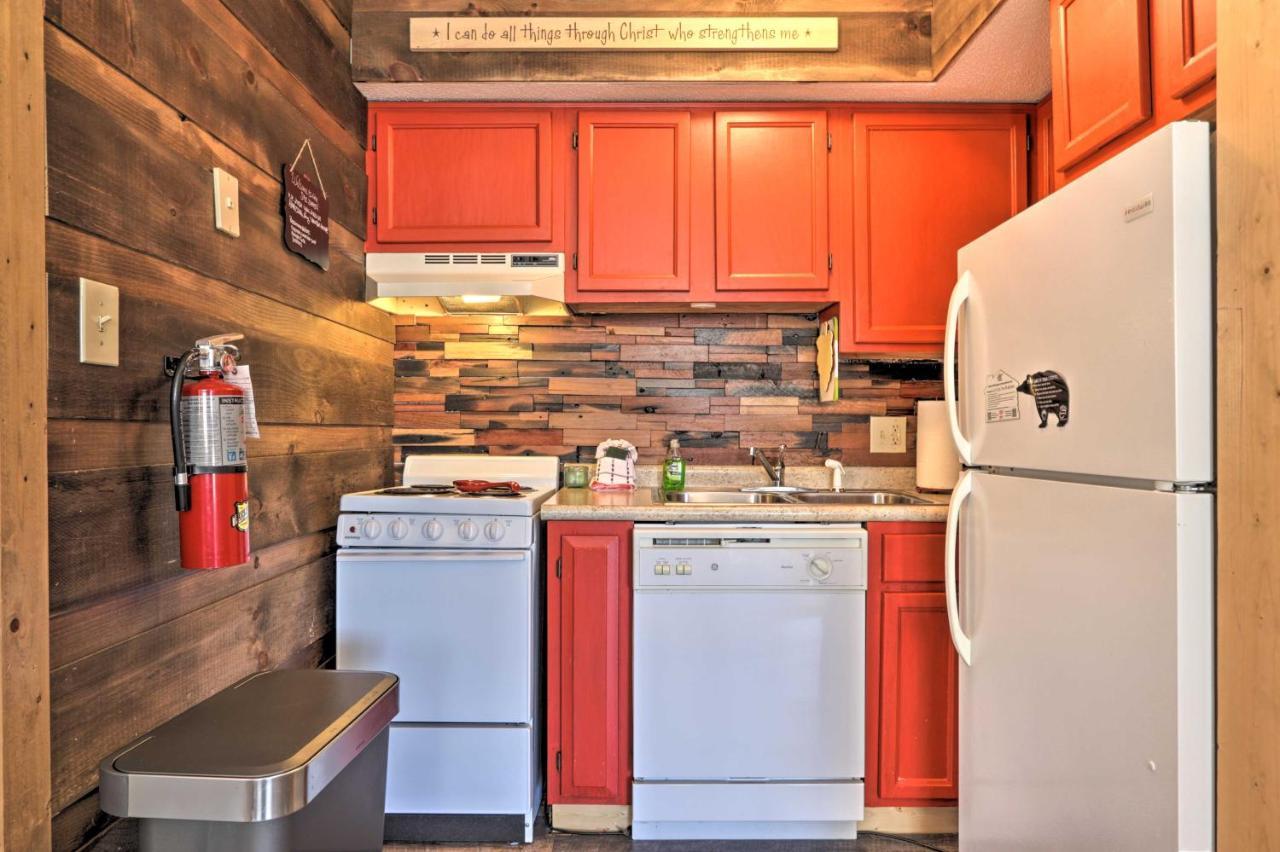 Unique Smokies Ski Shack With Mountain-Top View Gatlinburg Exterior photo