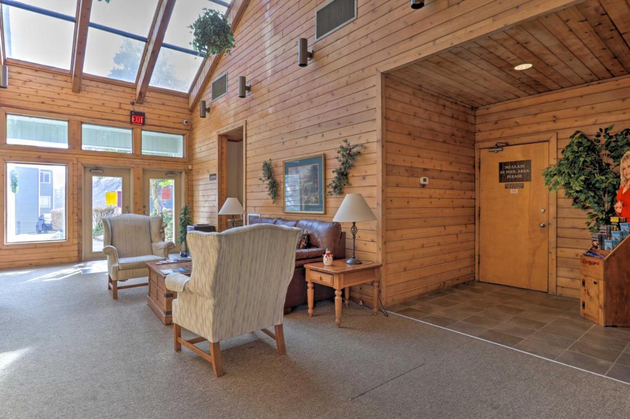 Unique Smokies Ski Shack With Mountain-Top View Gatlinburg Exterior photo