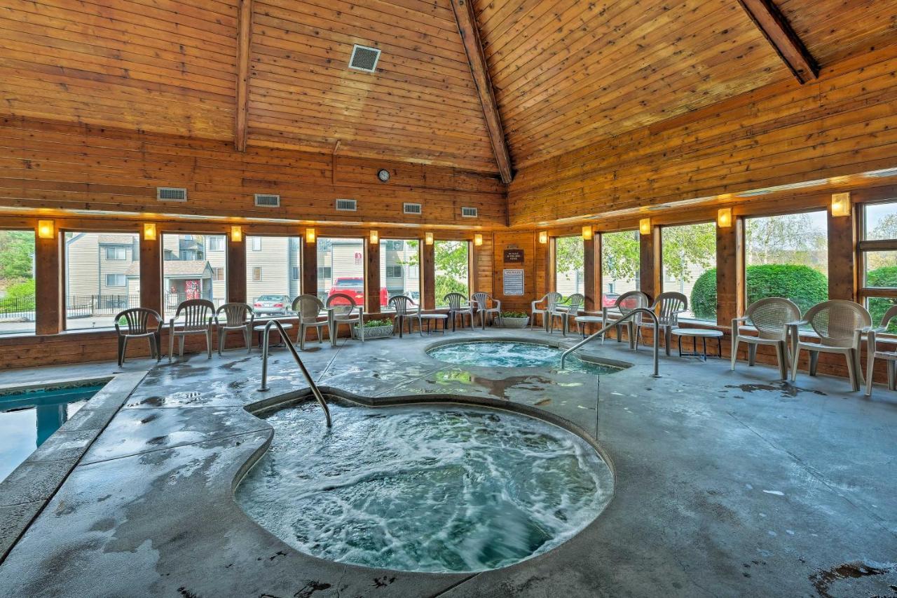 Unique Smokies Ski Shack With Mountain-Top View Gatlinburg Exterior photo